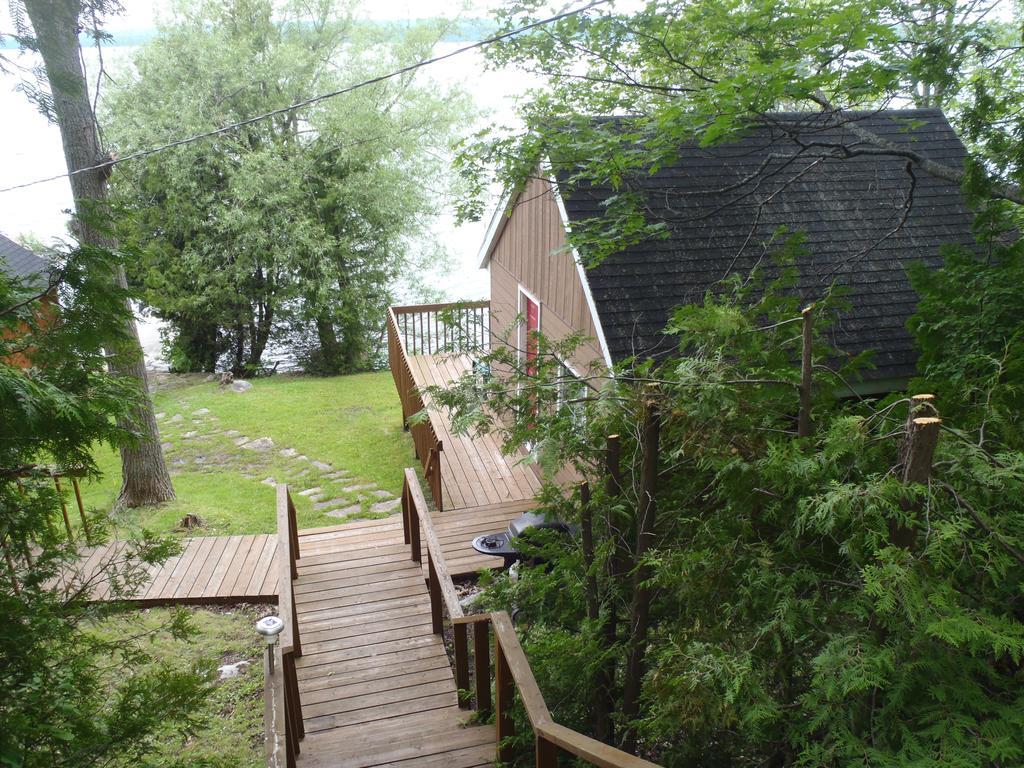 Red Lodge Resort Little Current Δωμάτιο φωτογραφία