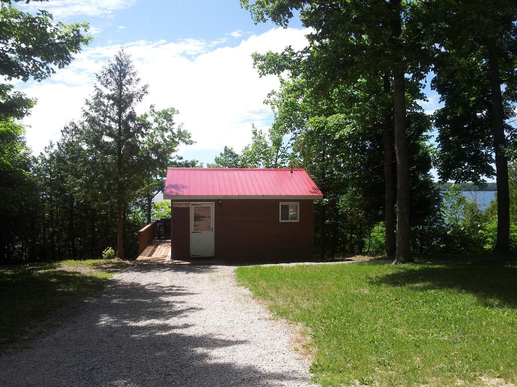 Red Lodge Resort Little Current Δωμάτιο φωτογραφία