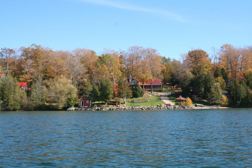 Red Lodge Resort Little Current Εξωτερικό φωτογραφία