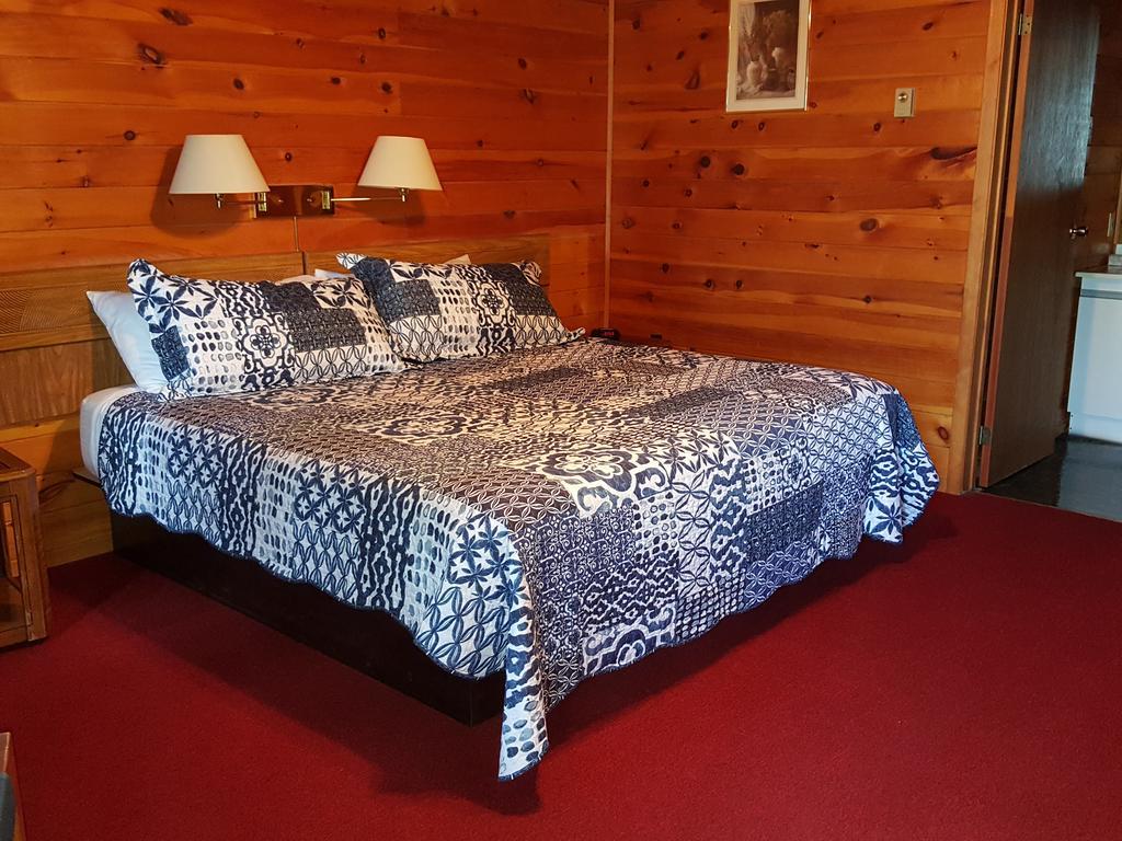 Red Lodge Resort Little Current Δωμάτιο φωτογραφία